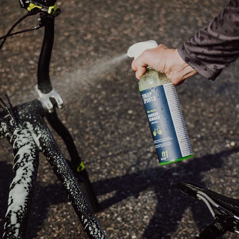 Fahrradreiniger in neuer Recyclingflasche